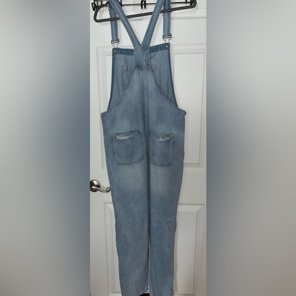 Light Blue Distressed Overalls Meidum - Picture 4 of 5